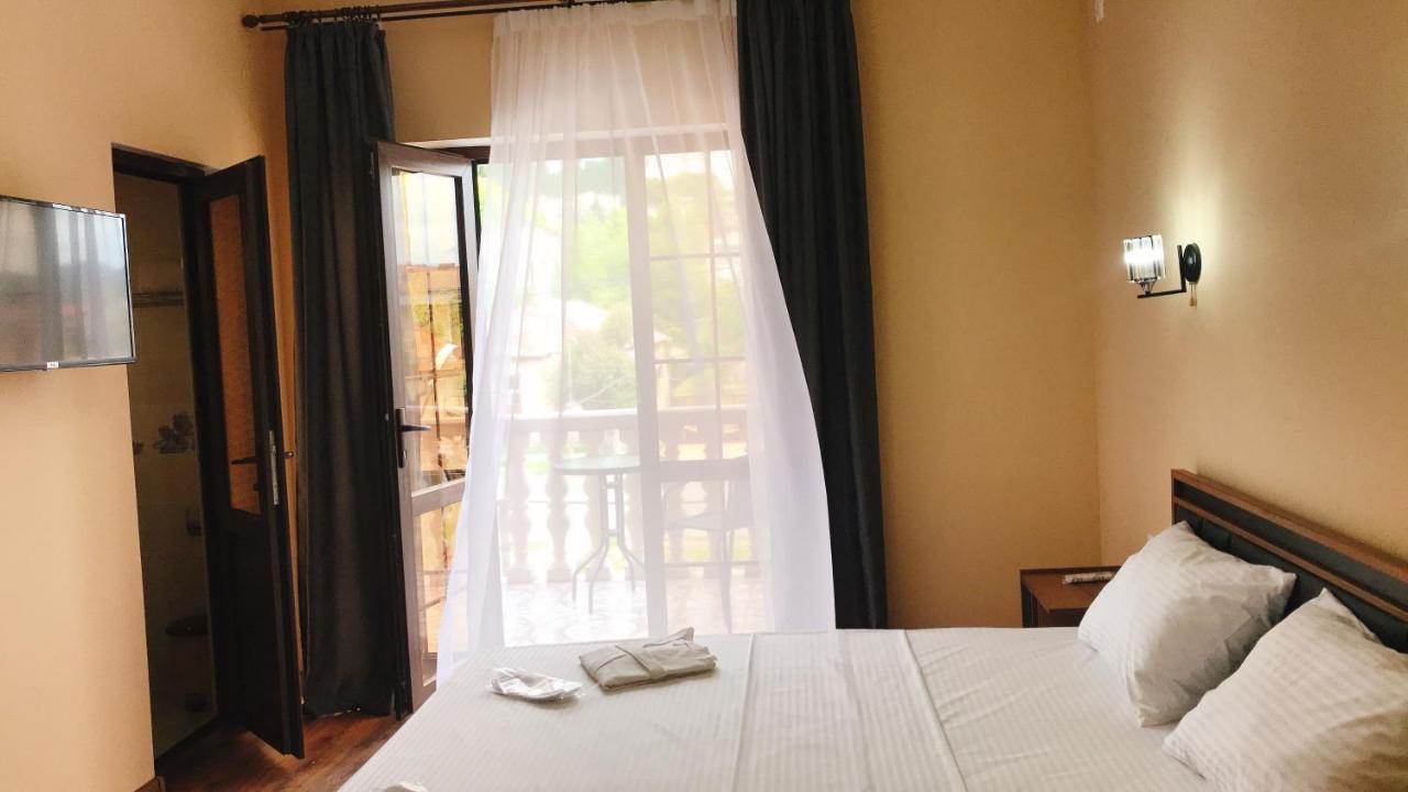 Hotel In Sukhum Szuhumi Kültér fotó
