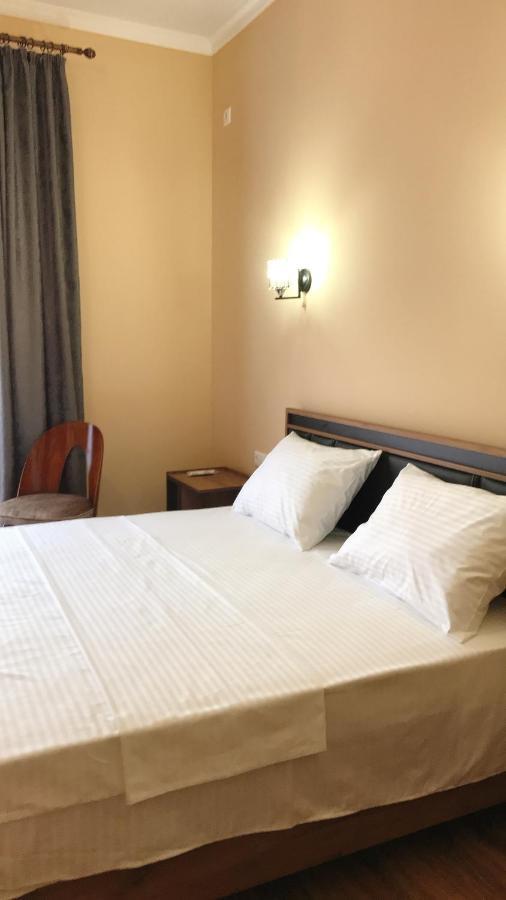 Hotel In Sukhum Szuhumi Kültér fotó