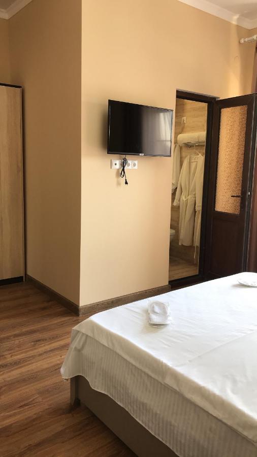 Hotel In Sukhum Szuhumi Kültér fotó