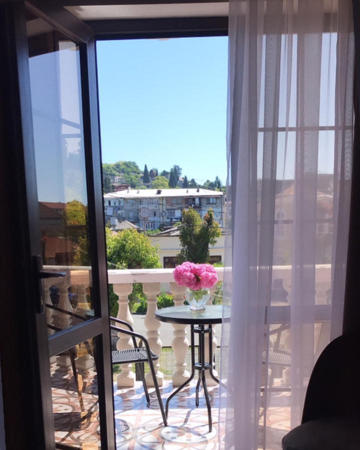 Hotel In Sukhum Szuhumi Kültér fotó