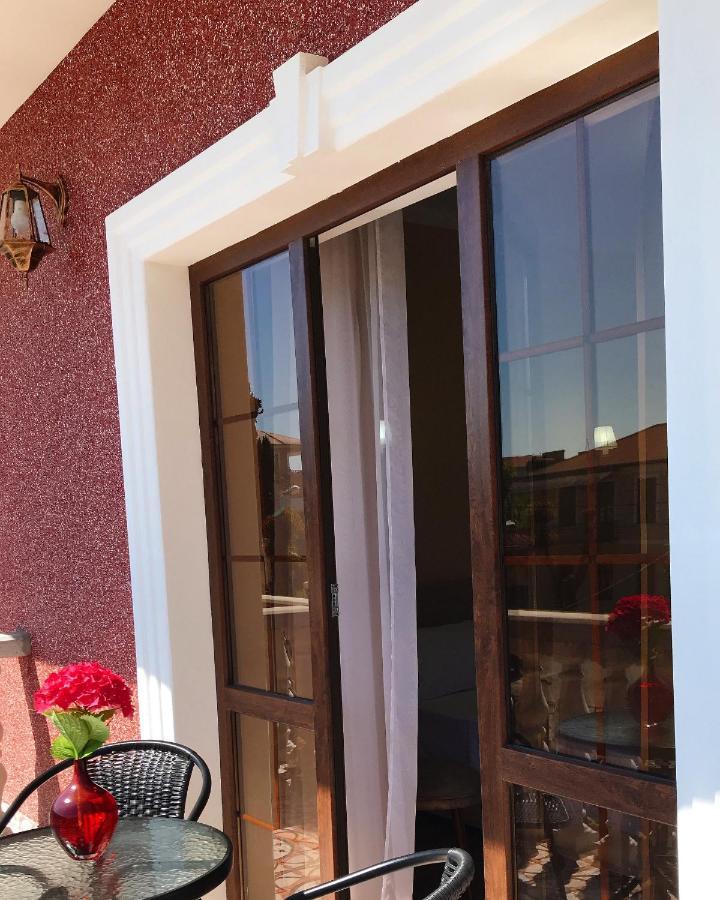 Hotel In Sukhum Szuhumi Kültér fotó